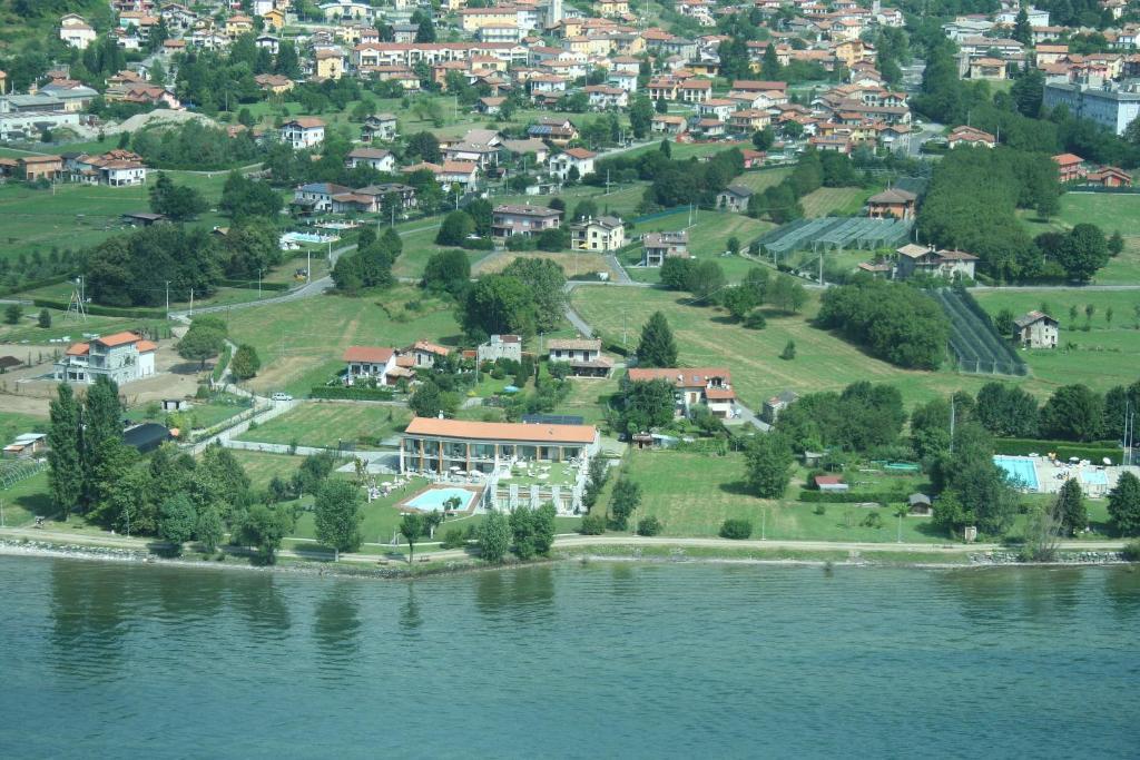 Tullio Hotel Граведона Екстериор снимка