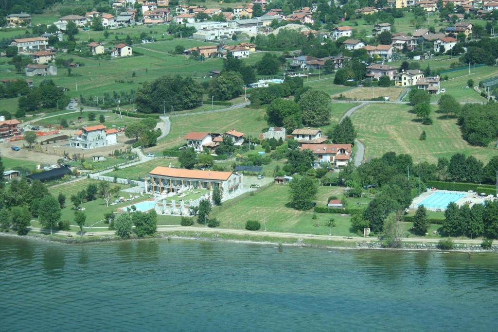 Tullio Hotel Граведона Екстериор снимка